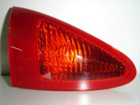 VAUNER 103F01102551 - ALFA 147 00-*STOP IZQ CENTRAL