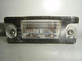 VAUNER 10401010 - AUDI A4 94-99*PILOTO MATRICULA 4P