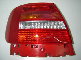 VAUNER 10462555 - AUDI A4 99-*STOP IZQ YORKA