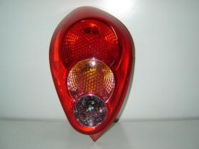 VAUNER 104LLF332 - TOYOTA AYGO 05-*PILOTO TRASERO IZQ