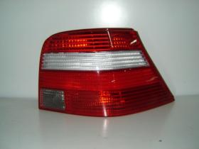 VAUNER 104LLE341 - VW GOLF 97-*BLOQUE OPTICO POST DCH BLANC