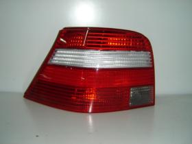 VAUNER 104LLE342 - VW GOLF 97-*BLOQUE OPTICO POST IZQ BLANC