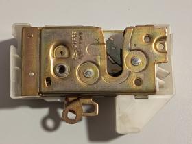 FORD 94FBA21813BB - CERRADURA PUERTA DELANTERA IZQUIERDA
