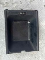 FAMILIA BMW 806219#1 - BMW 5 E39 CONSOLA CENTRAL DE LA GUANTERA 806219